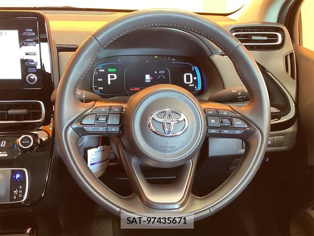 Toyota AQUA 2025-02 8343029-12