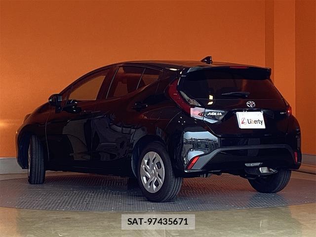 Toyota AQUA 2025-02 8343029-7