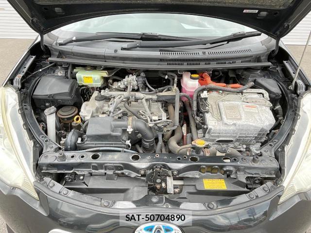Toyota AQUA 2013-09 8343350-16