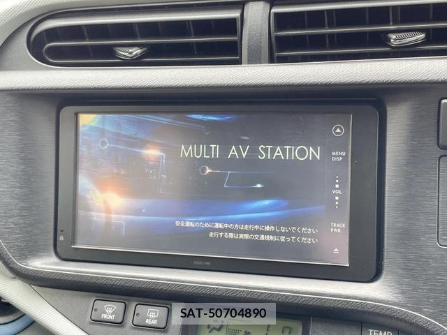 Toyota AQUA 2013-09 8343350-2