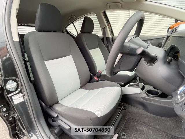 Toyota AQUA 2013-09 8343350-6
