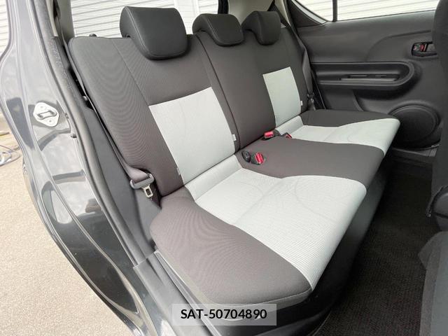 Toyota AQUA 2013-09 8343350-7
