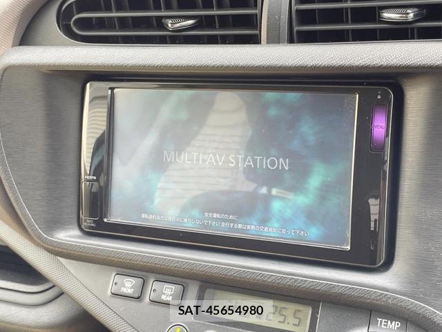 Toyota AQUA 2013-04 8343352-2