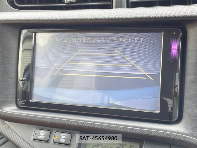 Toyota AQUA 2013-04 8343352-3