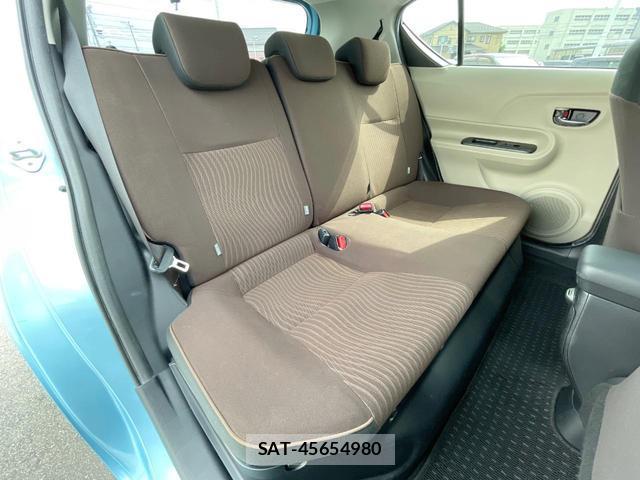 Toyota AQUA 2013-04 8343352-8