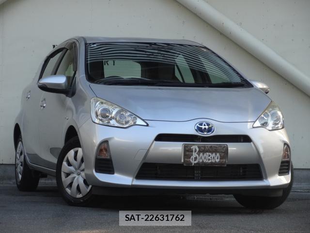 Toyota AQUA 2014-06 8343387-3