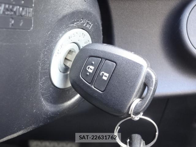 Toyota AQUA 2014-06 8343387-5