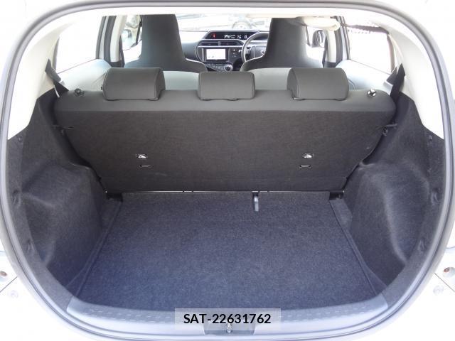 Toyota AQUA 2014-06 8343387-9