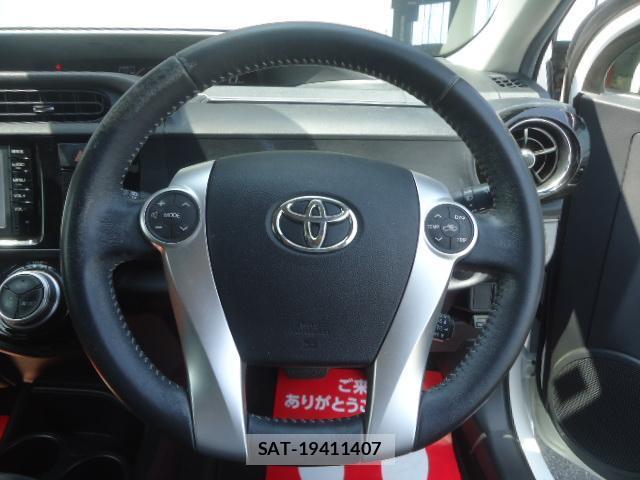 Toyota AQUA 2016-06 8343477-17