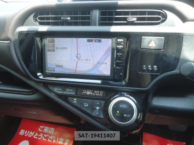 Toyota AQUA 2016-06 8343477-9