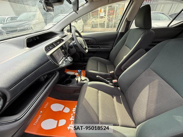 Toyota AQUA 2017-01 8343536-15
