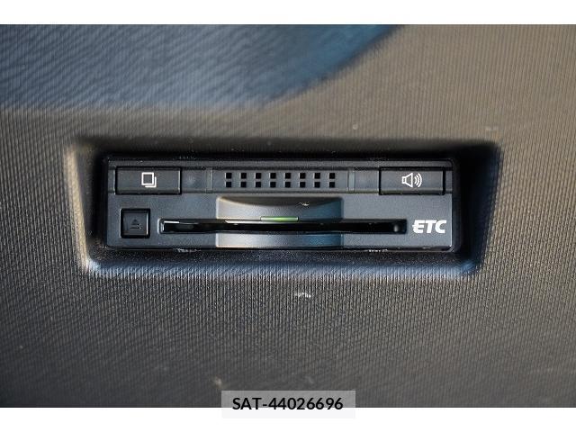 Toyota AQUA 2016-07 8343851-5