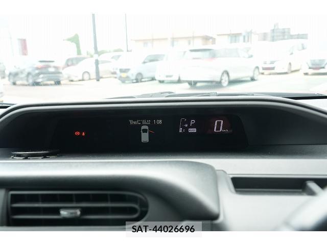 Toyota AQUA 2016-07 8343851-9