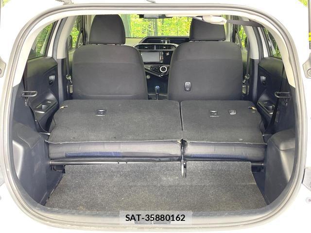 Toyota AQUA 2017-06 8343877-9