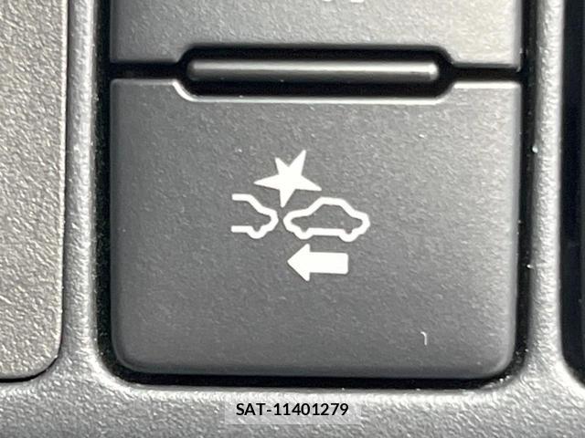 Toyota AQUA 2020-04 8344046-6