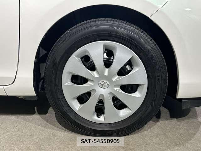 Toyota AQUA 2013-07 8344099-19
