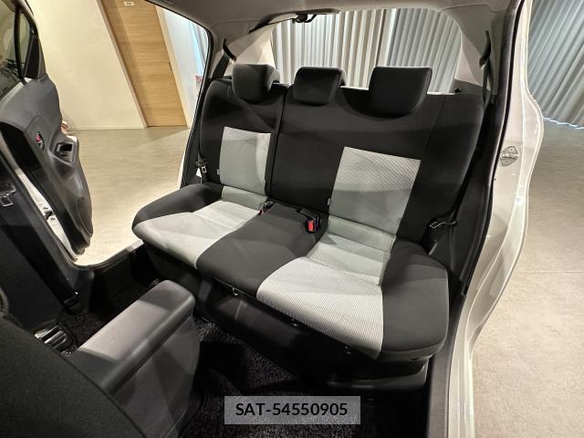 Toyota AQUA 2013-07 8344099-6
