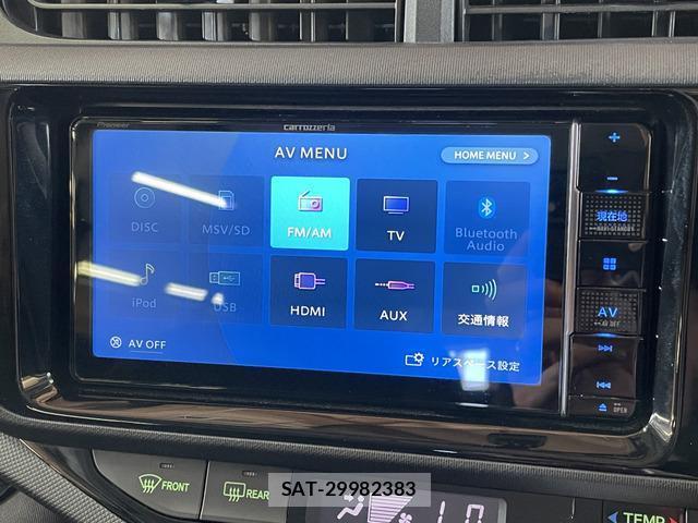 Toyota AQUA 2015-03 8344121-3