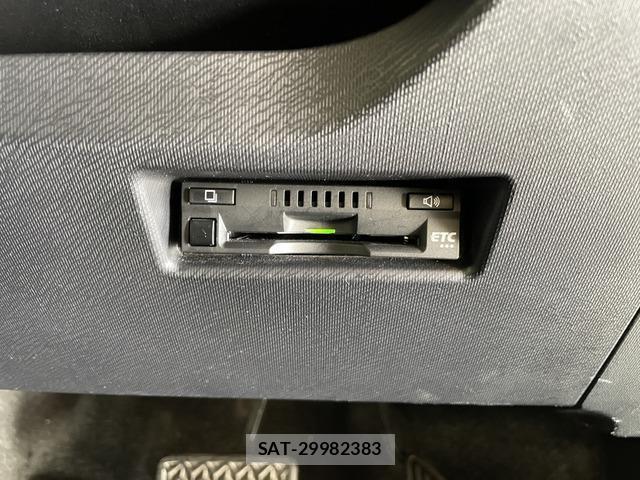 Toyota AQUA 2015-03 8344121-5
