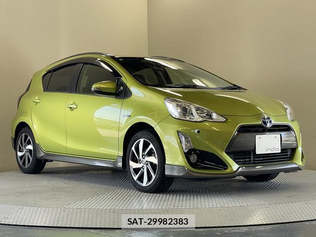 Toyota AQUA 2015-03 8344121-8