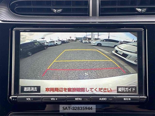 Toyota AQUA 2017-06 8344210-4