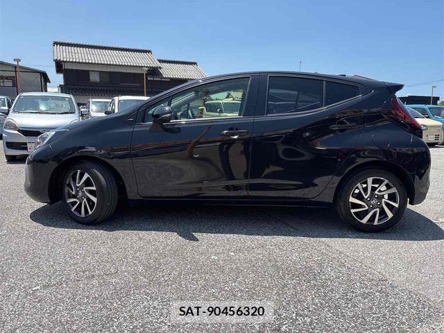 Toyota AQUA 2021-07 8344211-19