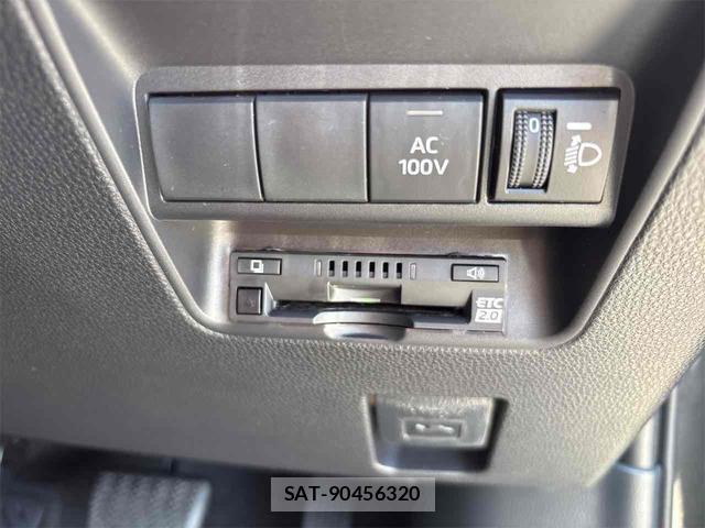 Toyota AQUA 2021-07 8344211-7