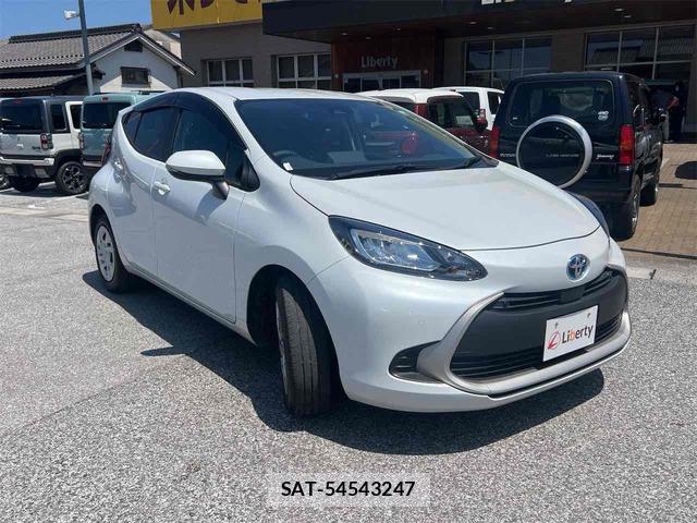 Toyota AQUA 2023-06 8344214-14