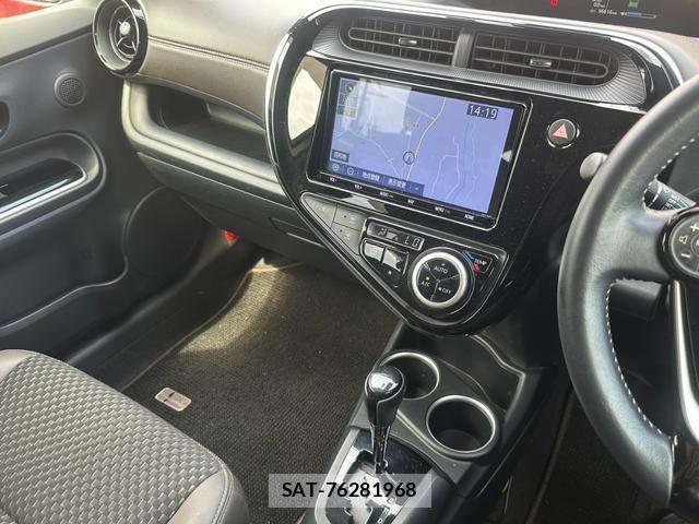 Toyota AQUA 2018-11 8344243-10