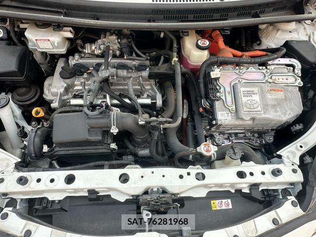 Toyota AQUA 2018-11 8344243-7