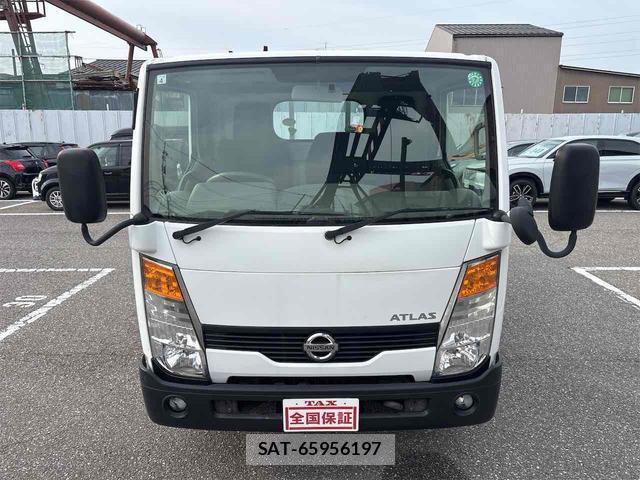 Nissan ATLAS 2017-04 8342322-1