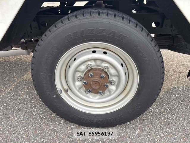 Nissan ATLAS 2017-04 8342322-10