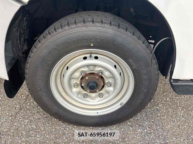 Nissan ATLAS 2017-04 8342322-14