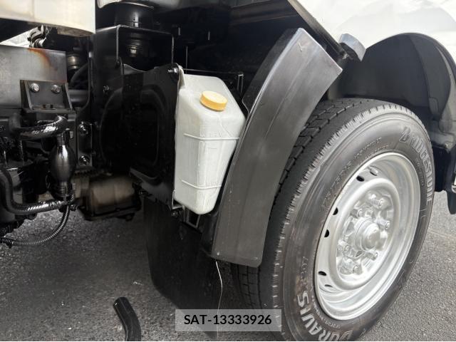 Nissan ATLAS 2016-11 8343106-18