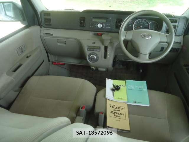 Daihatsu ATRAI WAGON 2012-09 8343478-2
