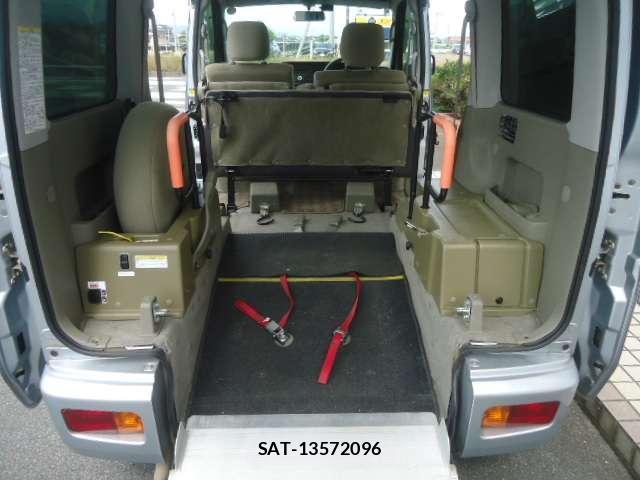 Daihatsu ATRAI WAGON 2012-09 8343478-6