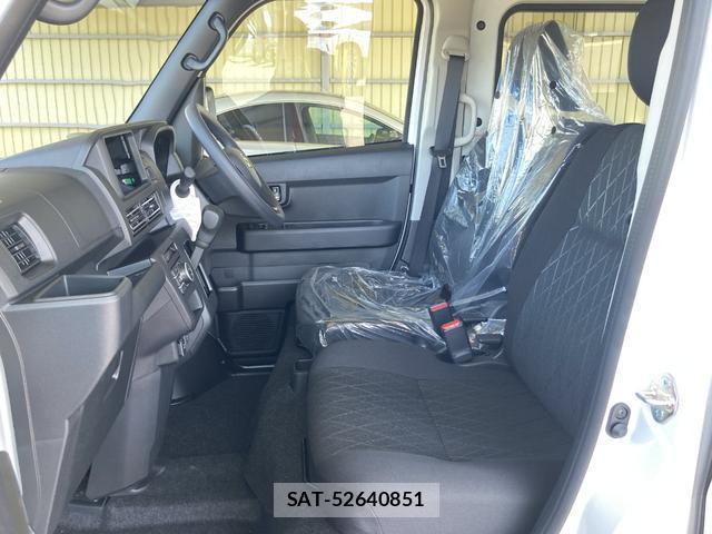 Daihatsu ATRAI 2026-07 8343951-3