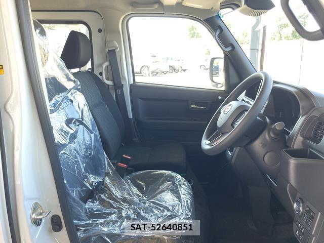 Daihatsu ATRAI 2026-07 8343951-9