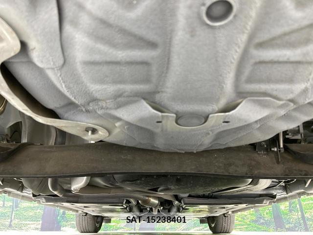 Nissan AURA 2021-10 8343045-18