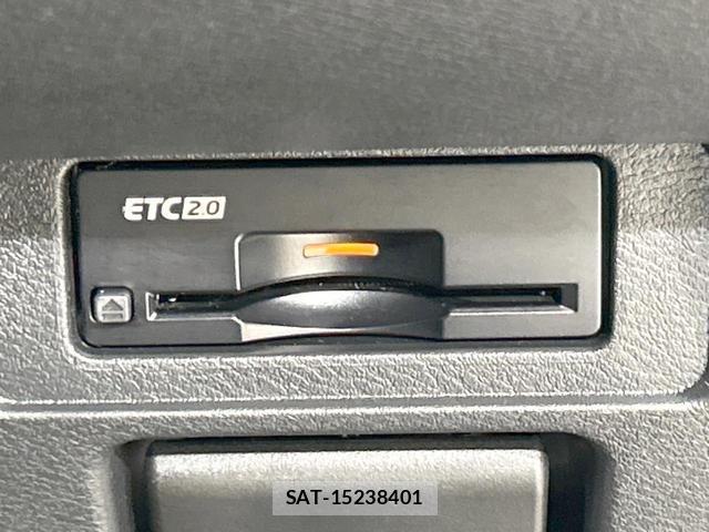 Nissan AURA 2021-10 8343045-5