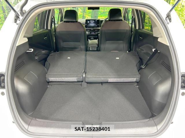 Nissan AURA 2021-10 8343045-9