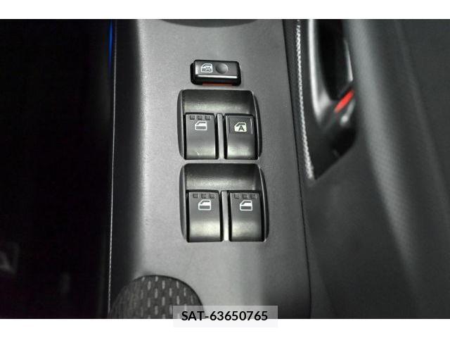 Toyota BB 2010-11 8344004-15