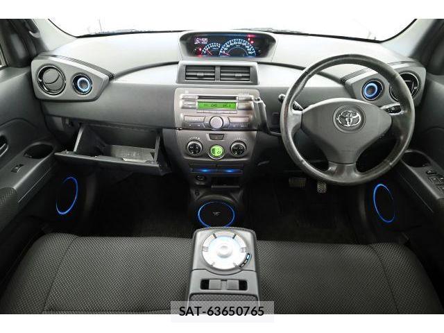Toyota BB 2010-11 8344004-2