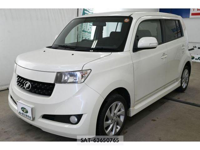 Toyota BB 2010-11 8344004-3