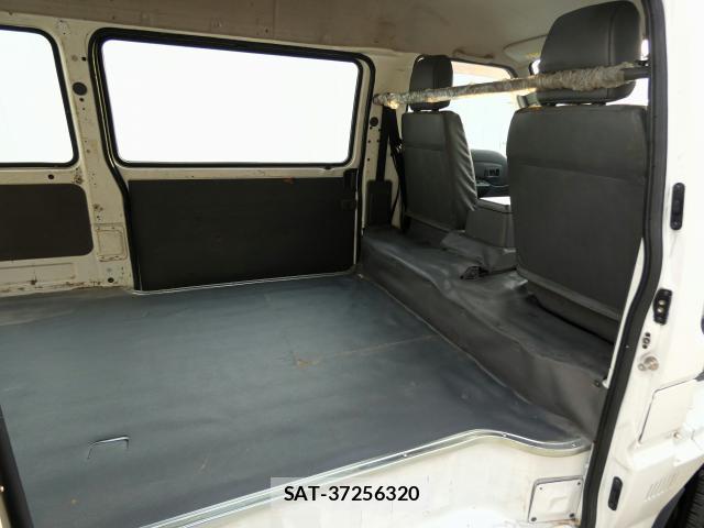 Mazda BONGO VAN 2015-09 8343578-11