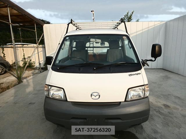 Mazda BONGO VAN 2015-09 8343578-6