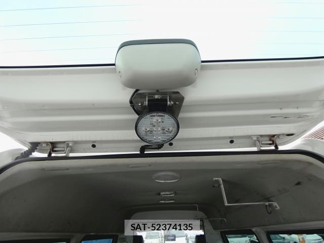 Mazda BONGO VAN 2016-06 8343579-13