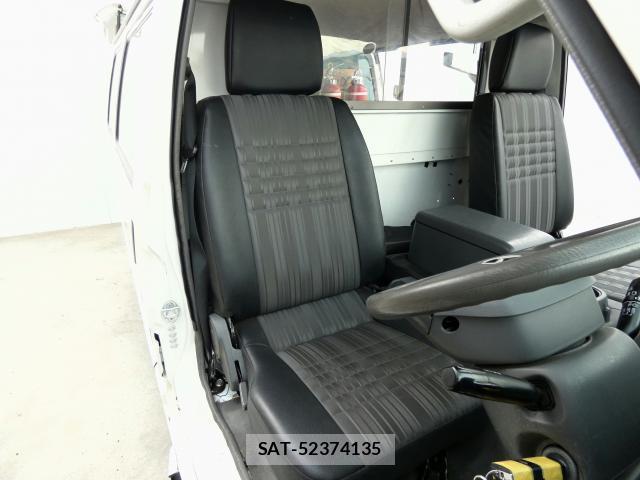 Mazda BONGO VAN 2016-06 8343579-2