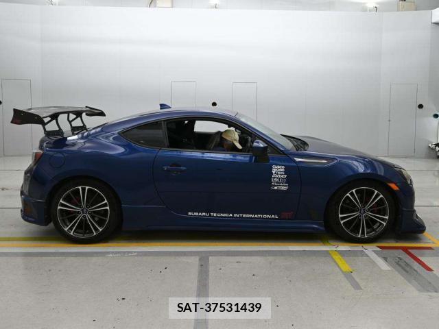 Subaru BRZ 2013-11 8343675-10