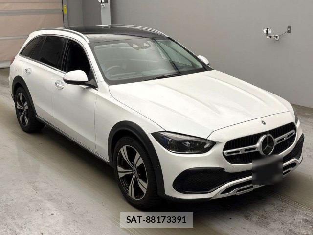 Mercedes Benz C-CLASS 2022-01 8342955-0